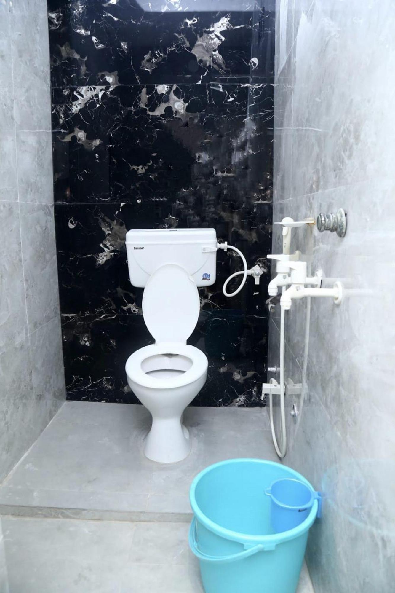 Pyrenees Homestay Agra  Exterior foto