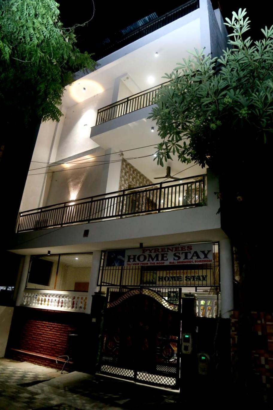 Pyrenees Homestay Agra  Exterior foto