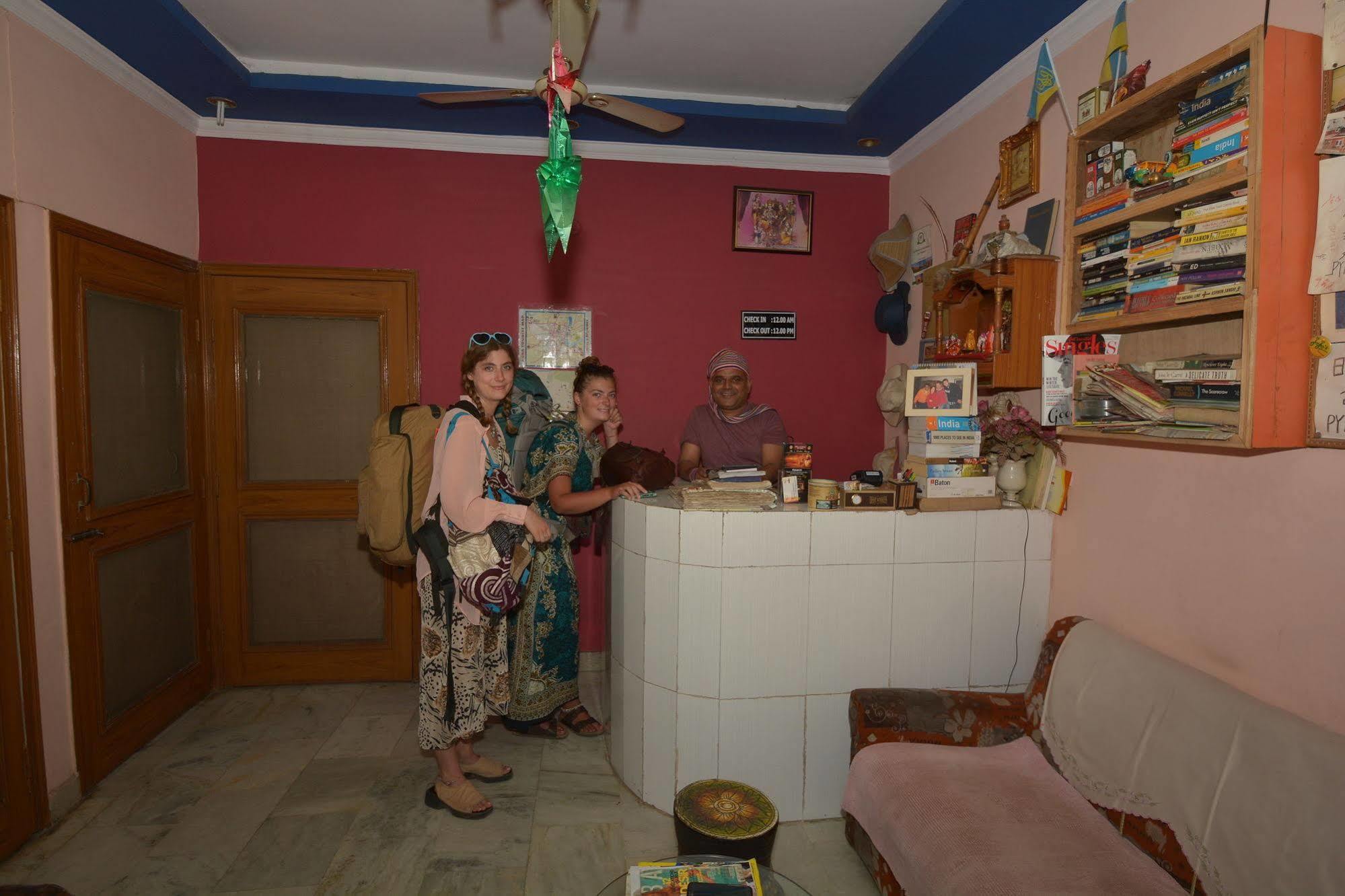 Pyrenees Homestay Agra  Exterior foto